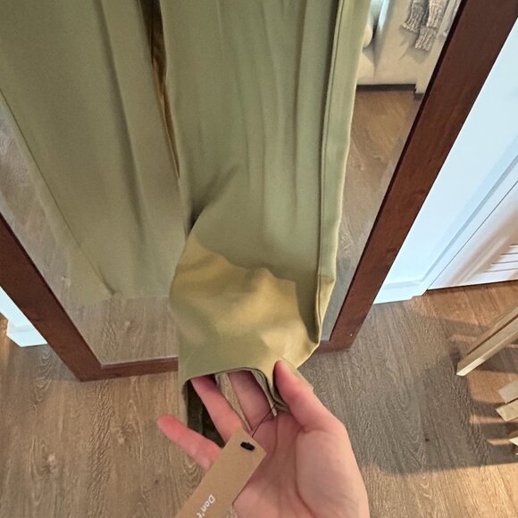 NWT Reformation Mason Pant - size 4 - color: olive oil - Picture 4 of 4